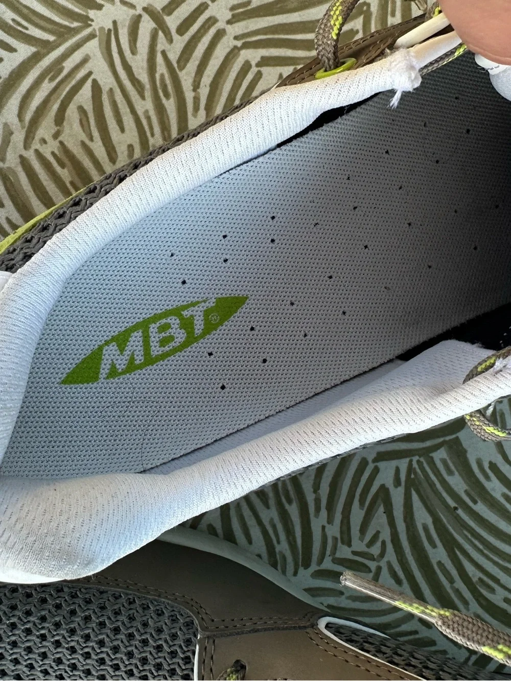 Men's Athletic Sneakers with Lime Accent MBT 1996 size 10-10.5 tennis shoes